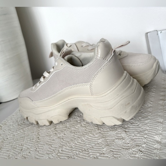 ARDENE chunky soles sneakers size 7 - Picture 2 of 6